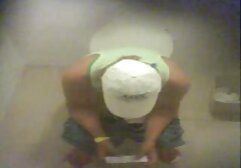 Caldo pulcino viene scopata nel culo signore mature video