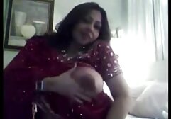 Ebano gioca film porno mature tettone con le tette se stessa